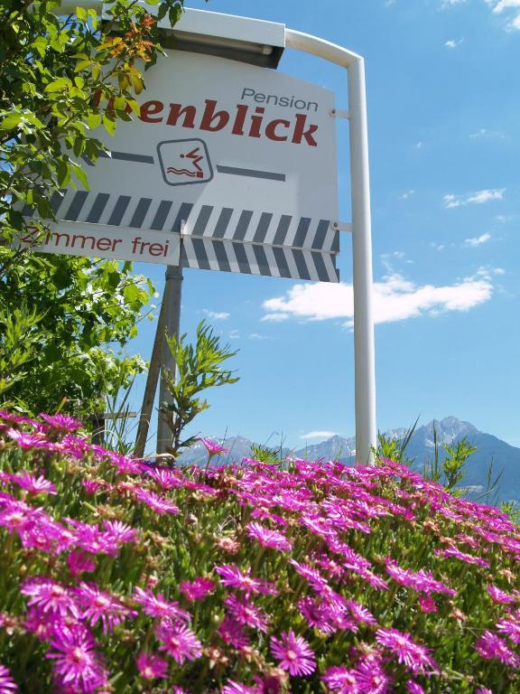 Pension Alpenblick Algund Buitenkant foto